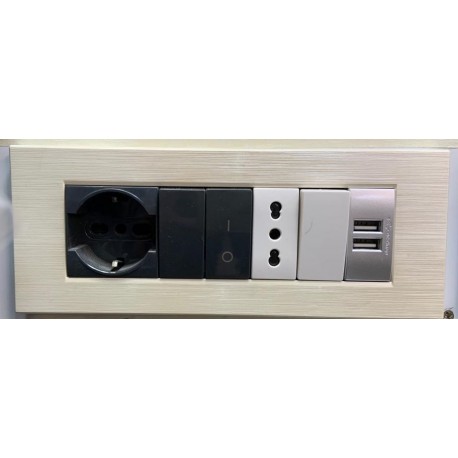 PLACCA BIANCO PERLA N. 21 IN ABS COMPATIBILE LIVING LIGHT INTERNATIONAL 3 4 7 POSTI